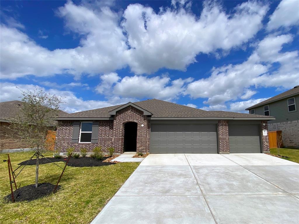 672 Canadian Trail, Dayton, Texas image 1