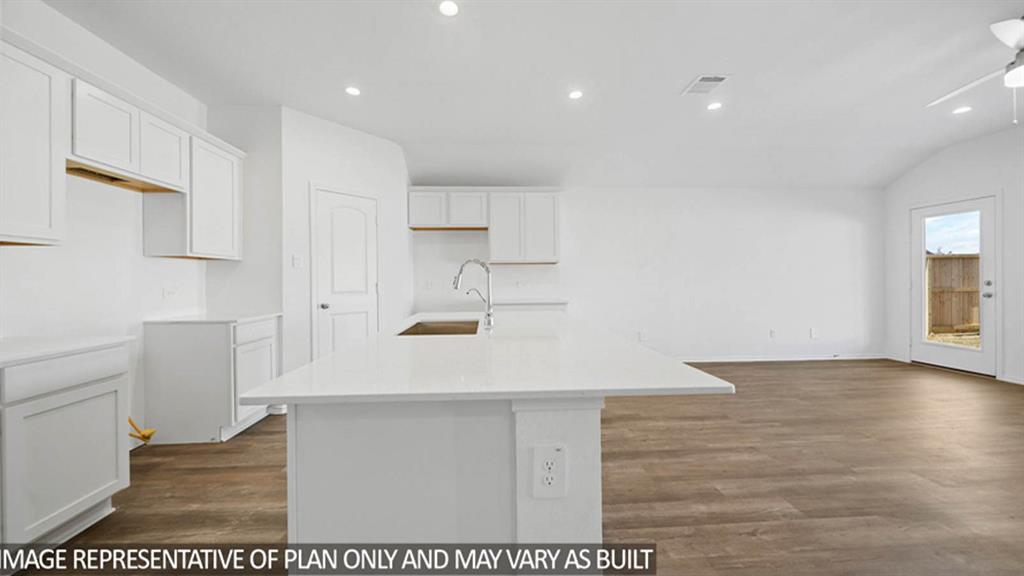 672 Canadian Trail, Dayton, Texas image 2