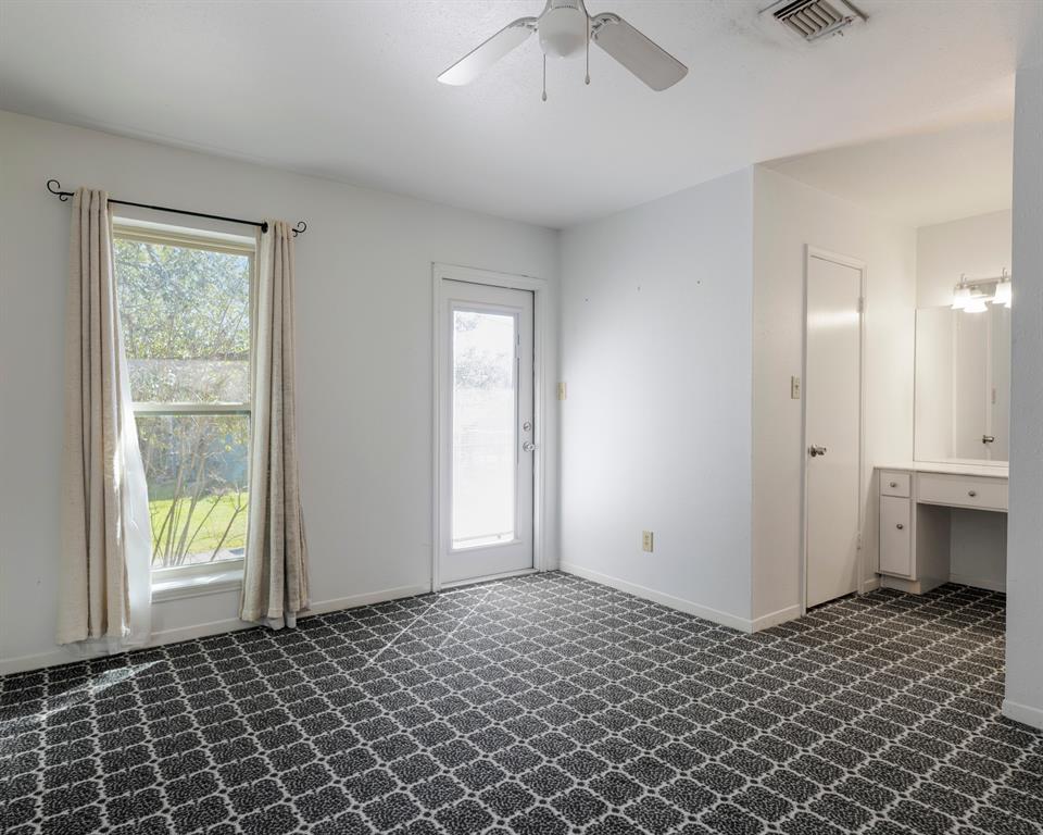 2216 Cypress Avenue, Bay City, Texas image 18