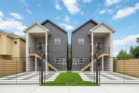 414 & 416 N Carolina Street A/B Houston TX 77029