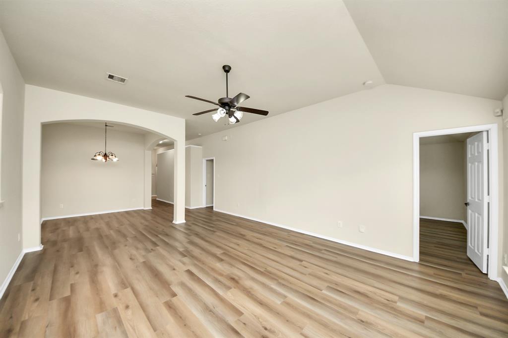 2614 Leopard Court, Katy, Texas image 9