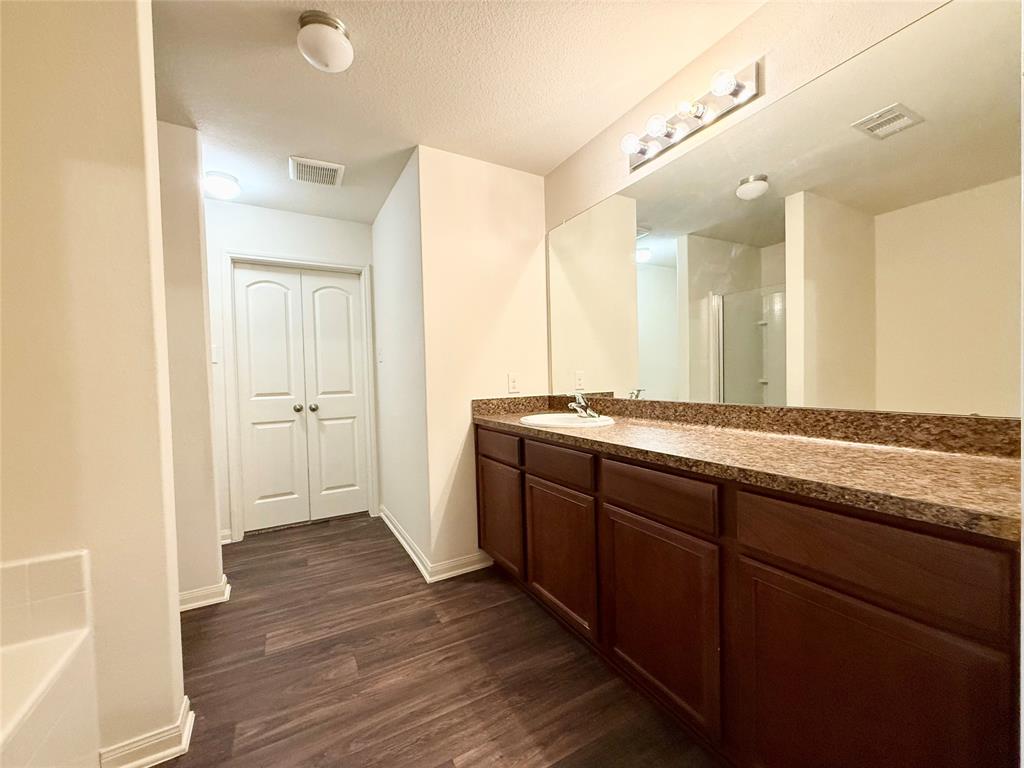 2093 Saras Way, Brookshire, Texas image 11