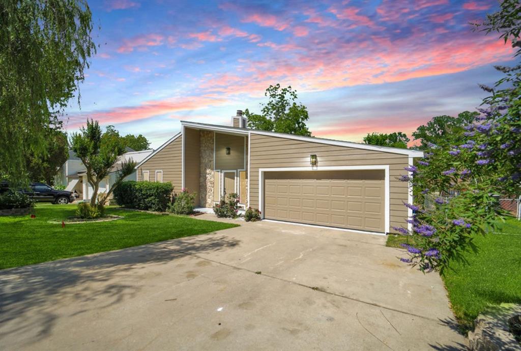 964 Lake View Drive