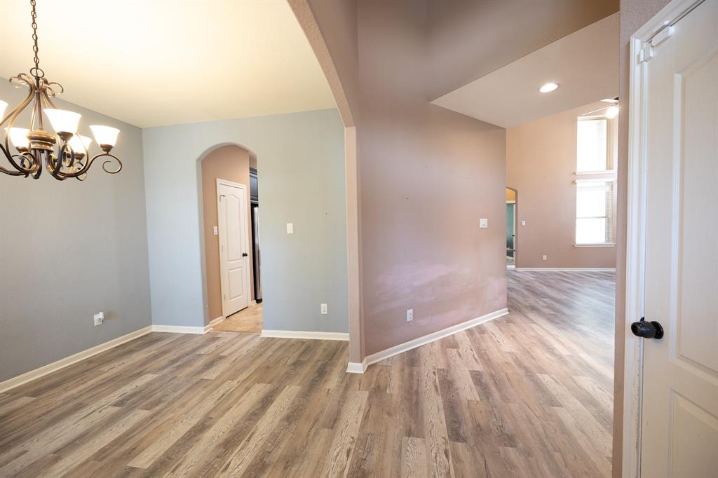 6707 Hunters Creek Lane