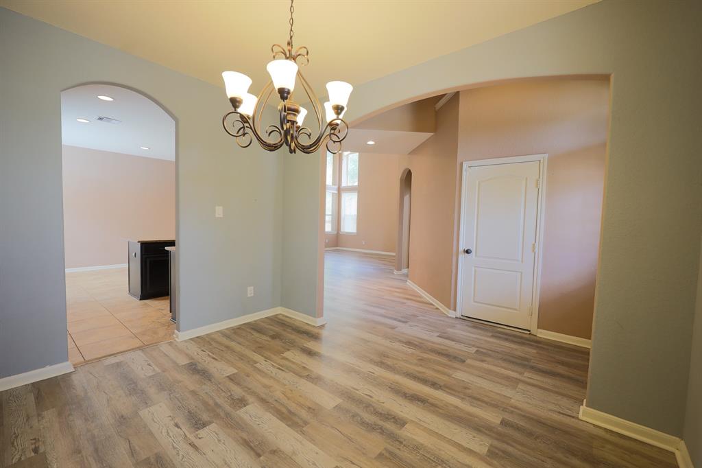 6707 Hunters Creek Lane