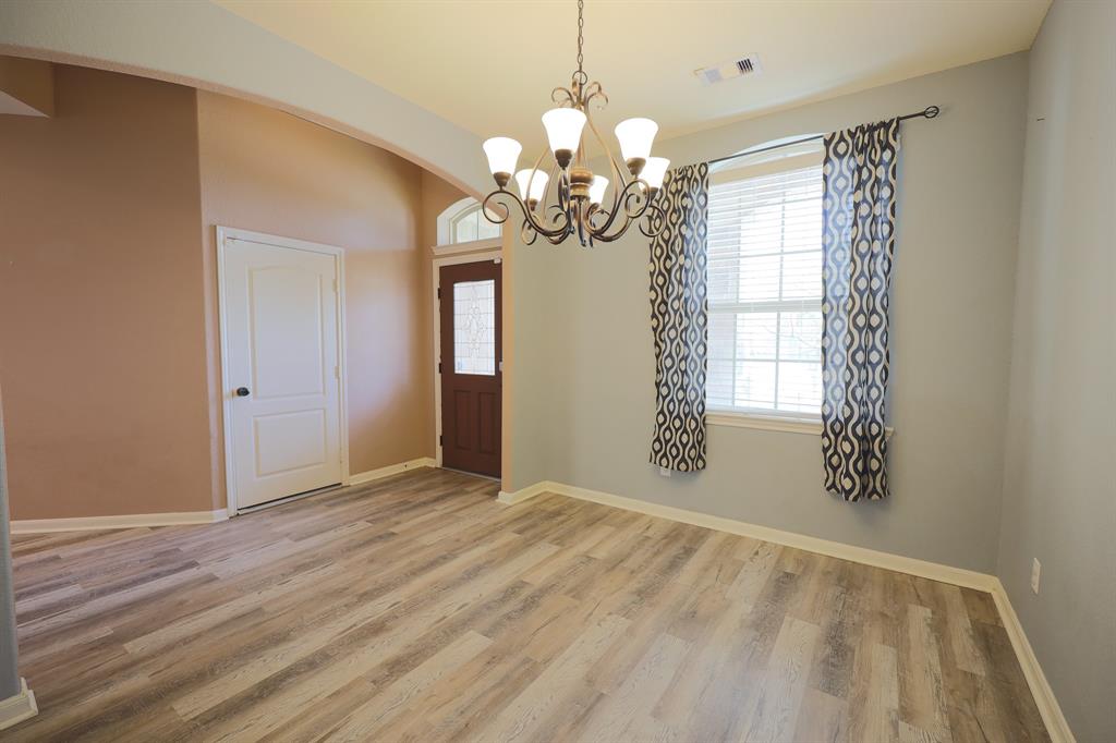 6707 Hunters Creek Lane