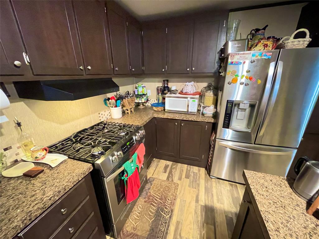 23719 Saxon Way, Hockley, Texas image 12
