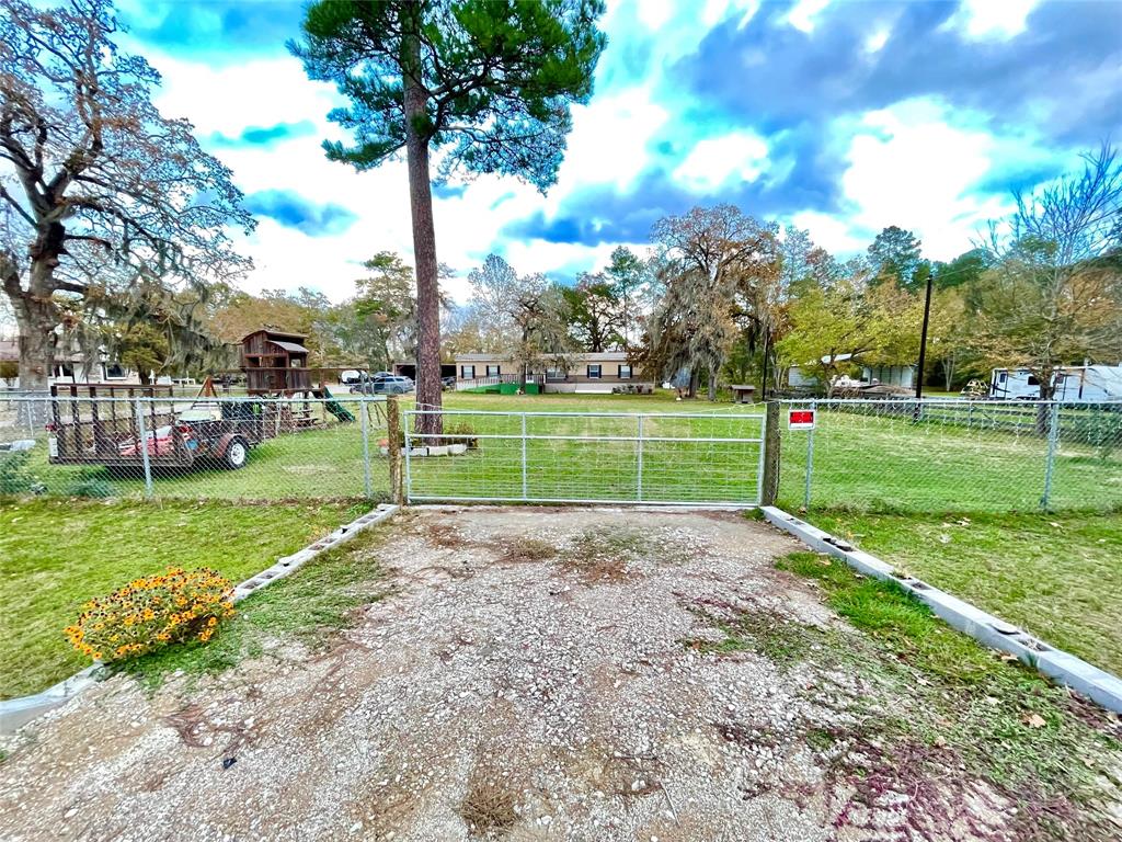 23719 Saxon Way, Hockley, Texas image 2