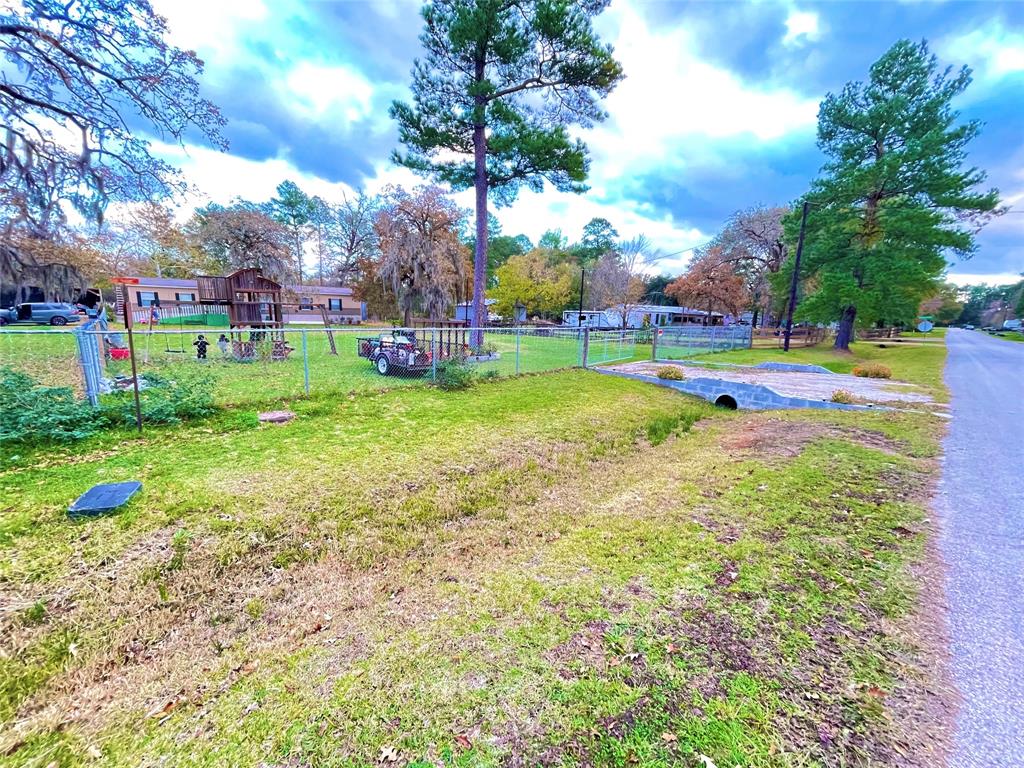 23719 Saxon Way, Hockley, Texas image 4