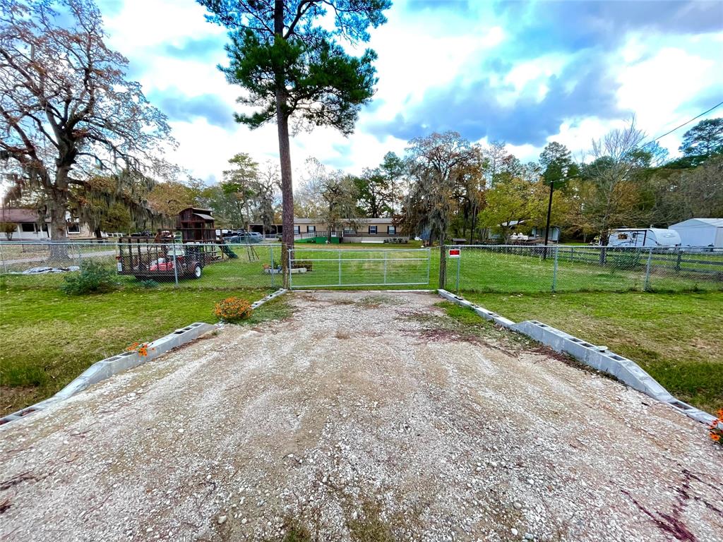 23719 Saxon Way, Hockley, Texas image 3
