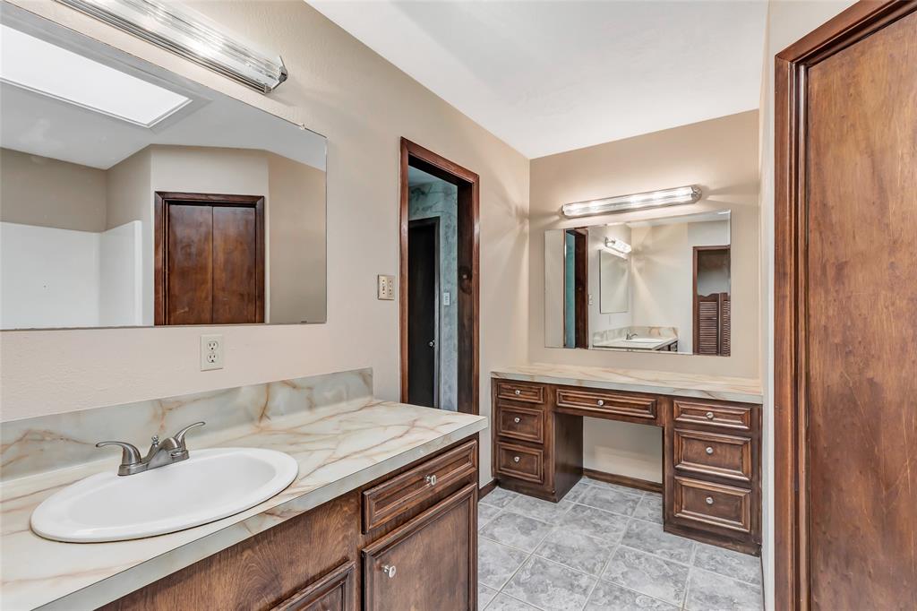 136 County Road 637, Dayton, Texas image 31