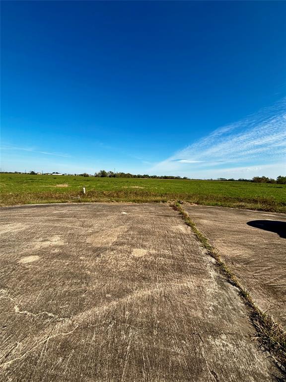 Cherokee Trail, Angleton, Texas image 3