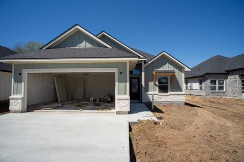 Photo of 2581 Dove Crossing, Navasota, TX 77868 (MLS # 31347258)