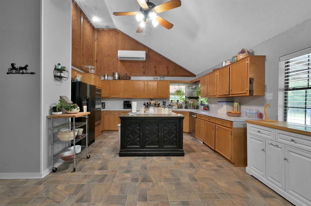39 County Road 3374, Cleveland, Texas image 5