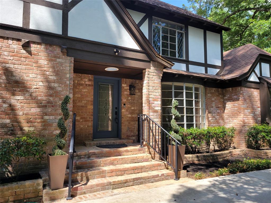 656 Stonewall Jackson Drive