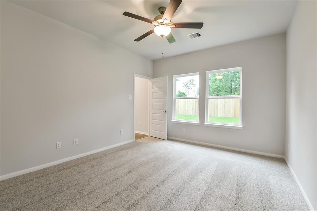 2101 Caney Creek Lane, Conroe, Texas image 16