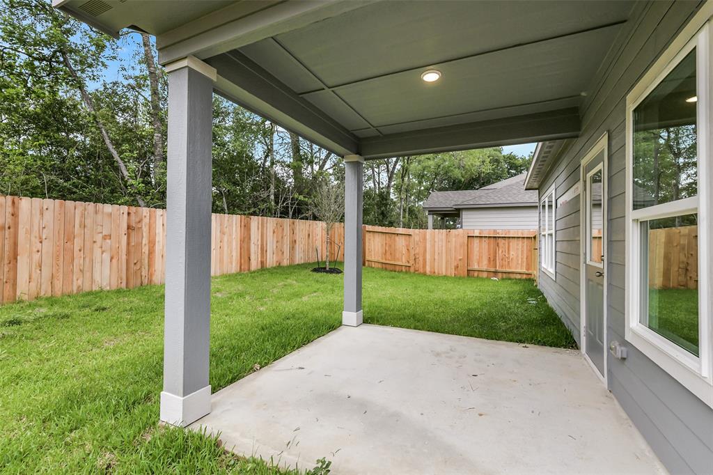 2101 Caney Creek Lane, Conroe, Texas image 34