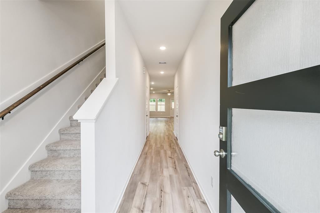 2101 Caney Creek Lane, Conroe, Texas image 3