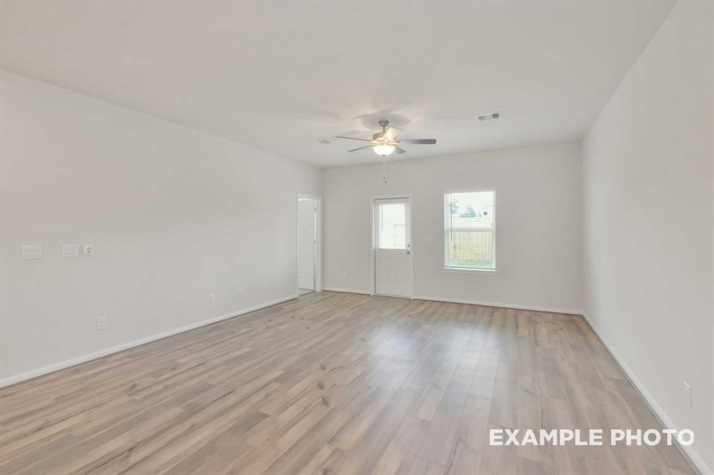 2101 Caney Creek Lane, Conroe, Texas image 7