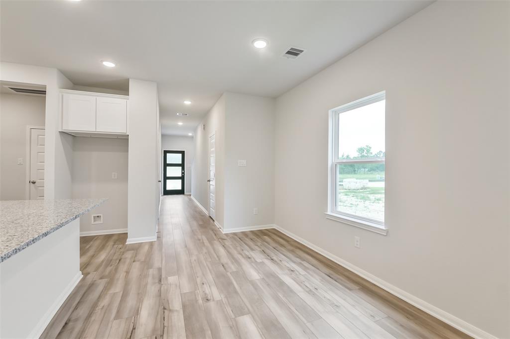 2101 Caney Creek Lane, Conroe, Texas image 9