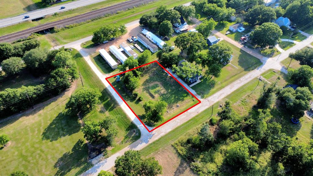 5907 Guyler Street, Wallis, Texas image 8