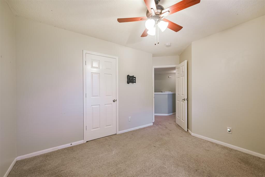 2413 Piney Woods Drive, Pearland, Texas image 34