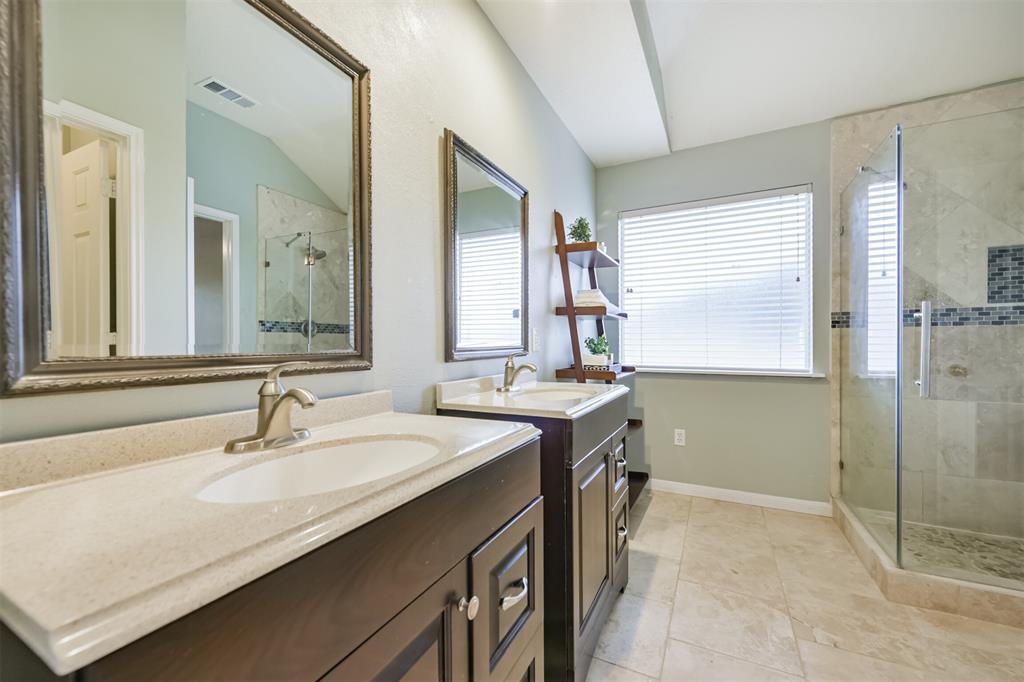 2413 Piney Woods Drive, Pearland, Texas image 30