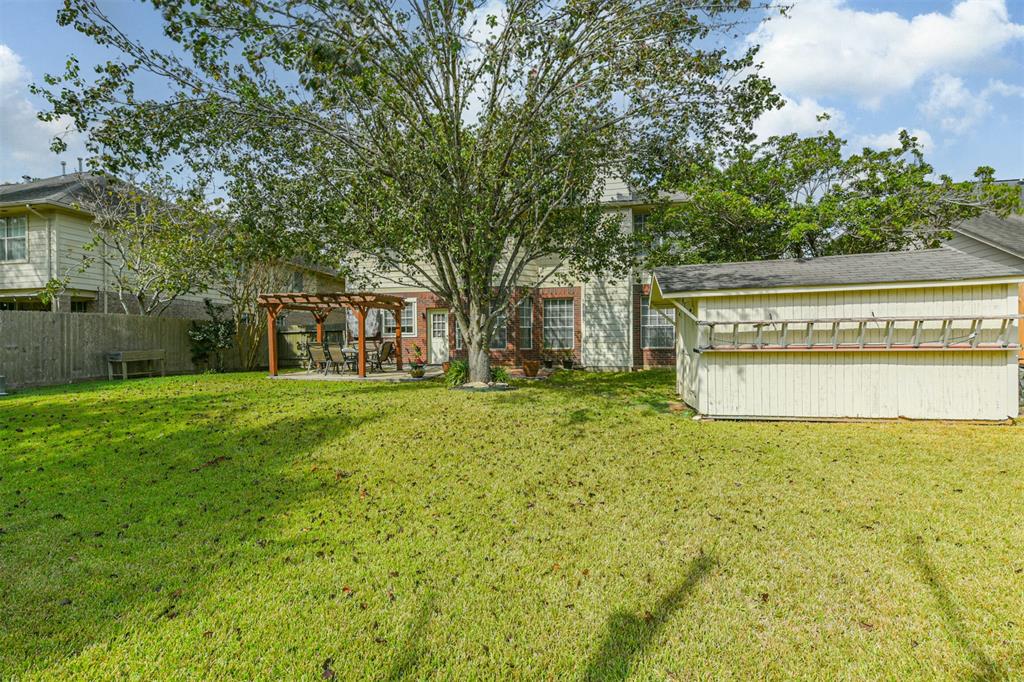 2413 Piney Woods Drive, Pearland, Texas image 38