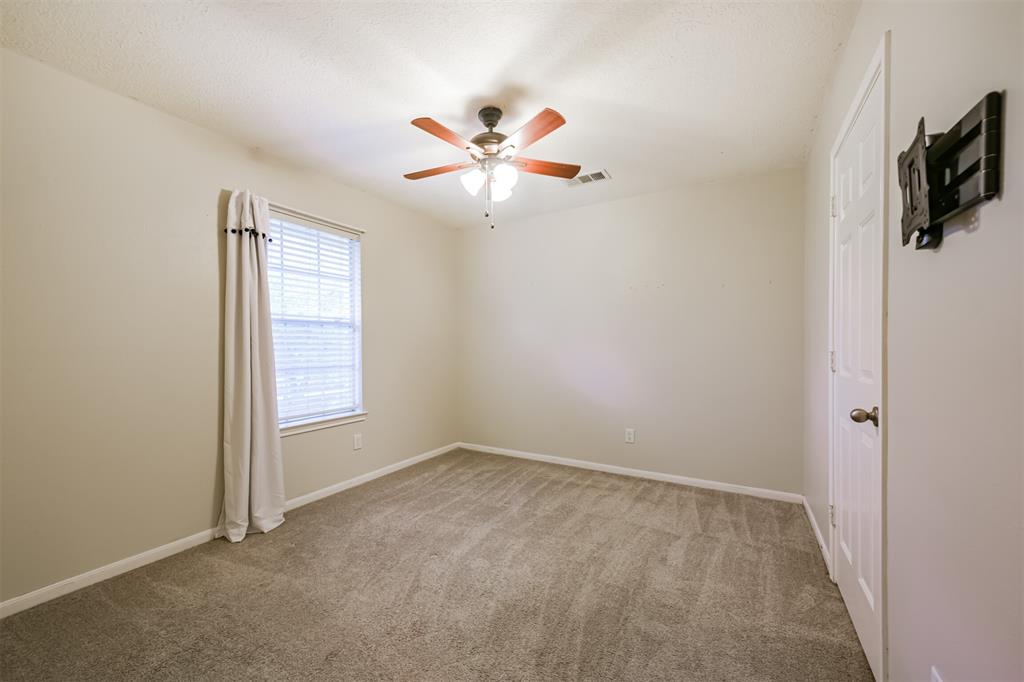 2413 Piney Woods Drive, Pearland, Texas image 33