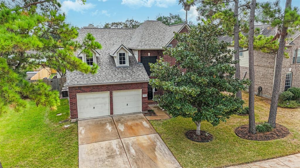 2413 Piney Woods Drive, Pearland, Texas image 2