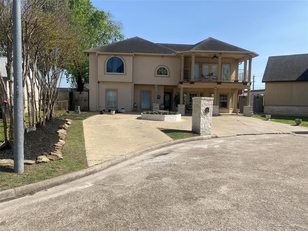 1319 Cherry Spring Drive, Houston, Texas image 2