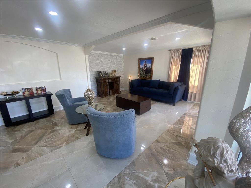 1319 Cherry Spring Drive, Houston, Texas image 7