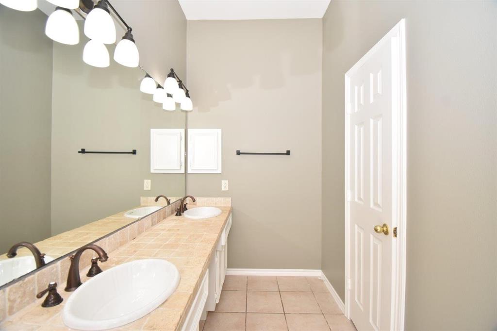 3706 Glenhill, Pearland, Texas image 12