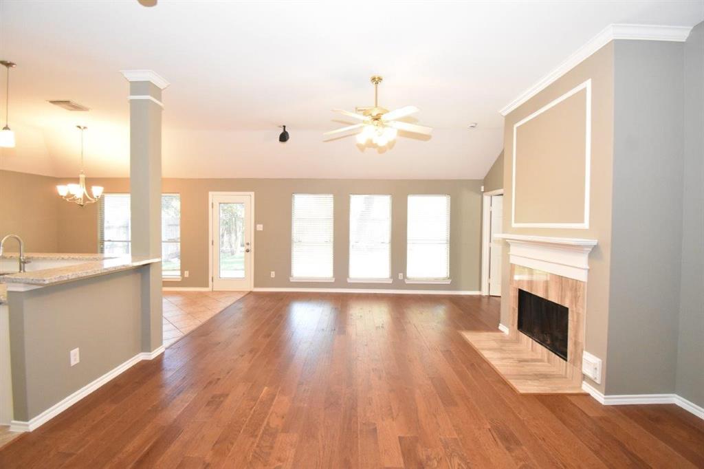 3706 Glenhill, Pearland, Texas image 4