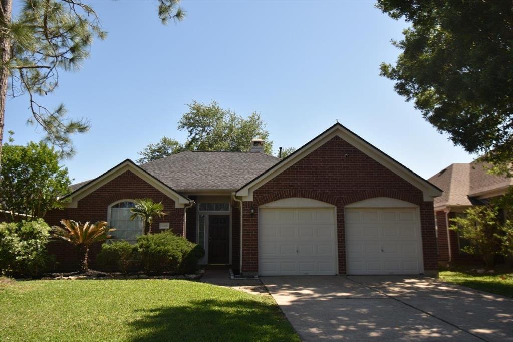 3706 Glenhill, Pearland, Texas image 1