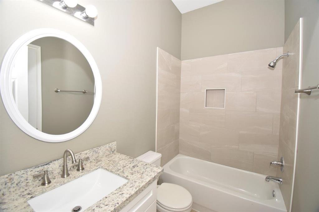 3706 Glenhill, Pearland, Texas image 15