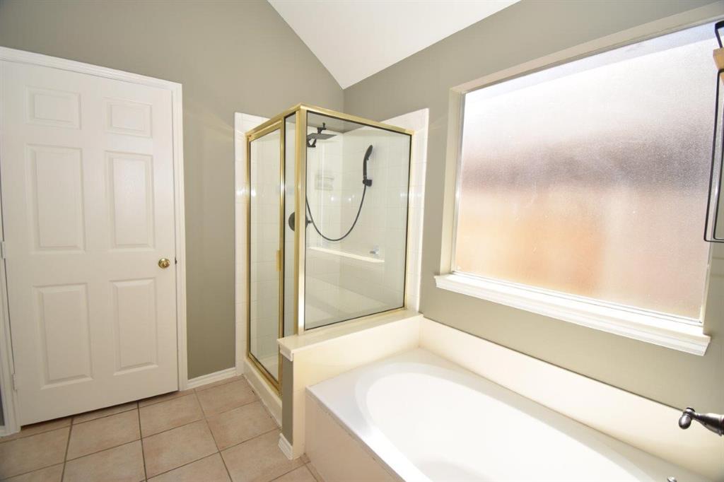 3706 Glenhill, Pearland, Texas image 11