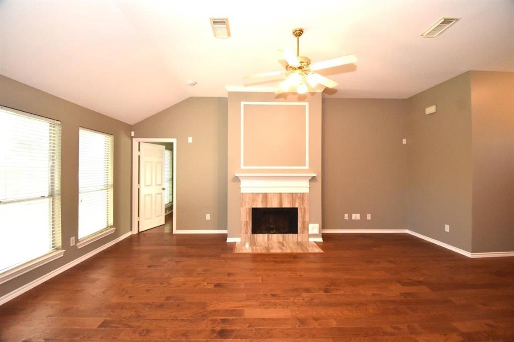 3706 Glenhill, Pearland, Texas image 5
