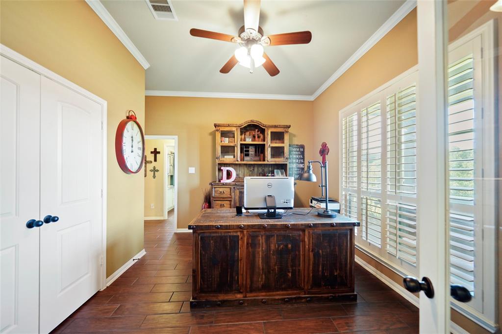 13882 Oak Manor Drive, Willis, Texas image 8