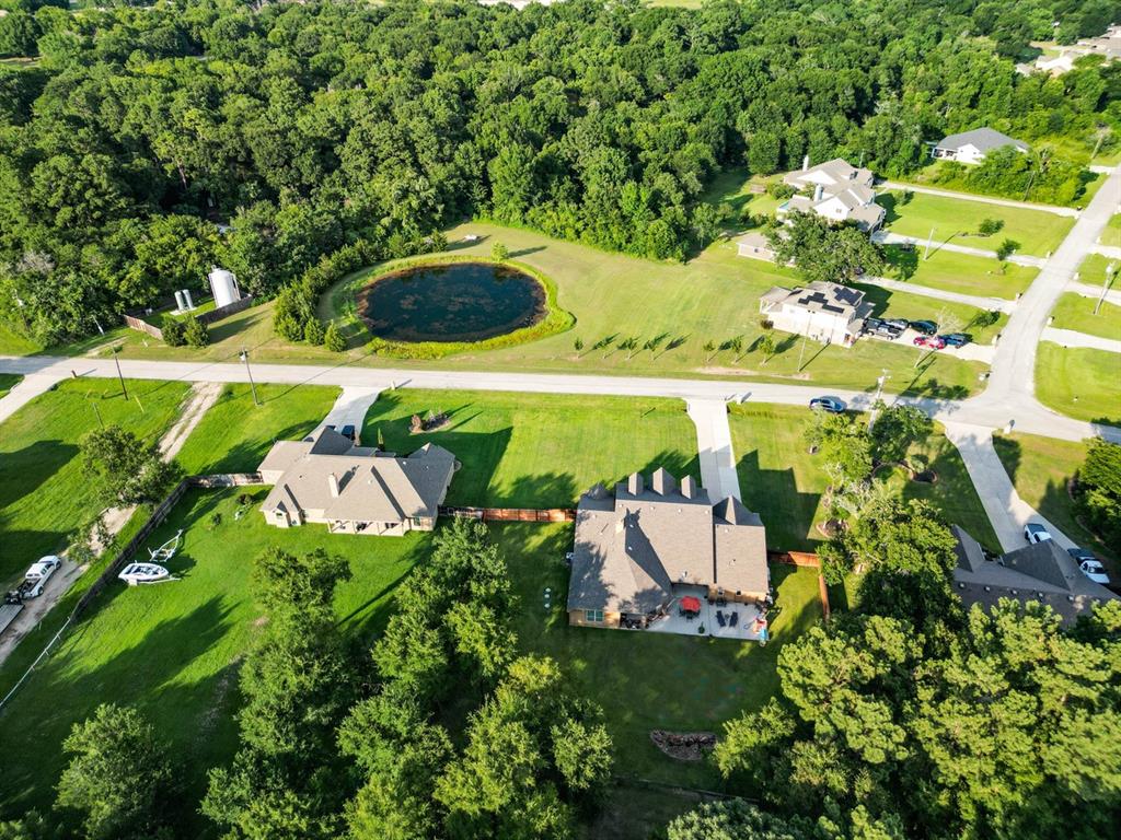 13882 Oak Manor Drive, Willis, Texas image 3