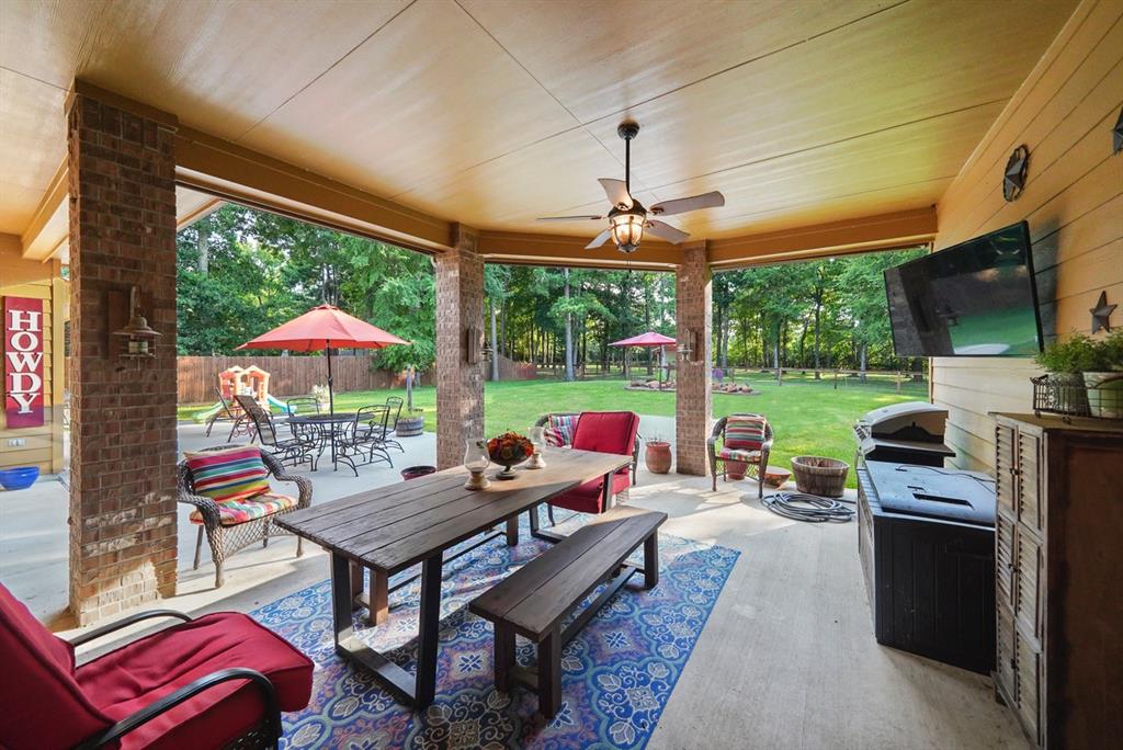 13882 Oak Manor Drive, Willis, Texas image 30