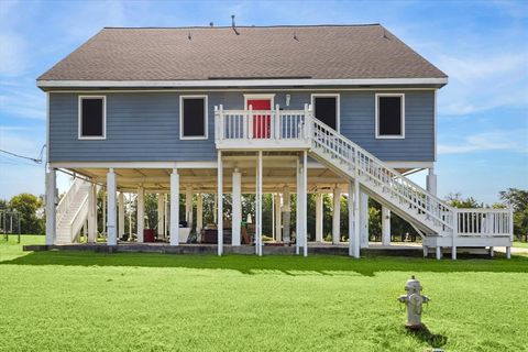 Photo of 216 Rue Orleans Street, Baytown, TX 77520 (MLS # 47910442)