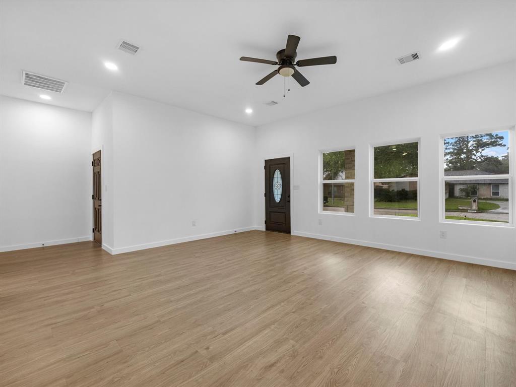 25711 Old Carriage Lane, Spring, Texas image 6