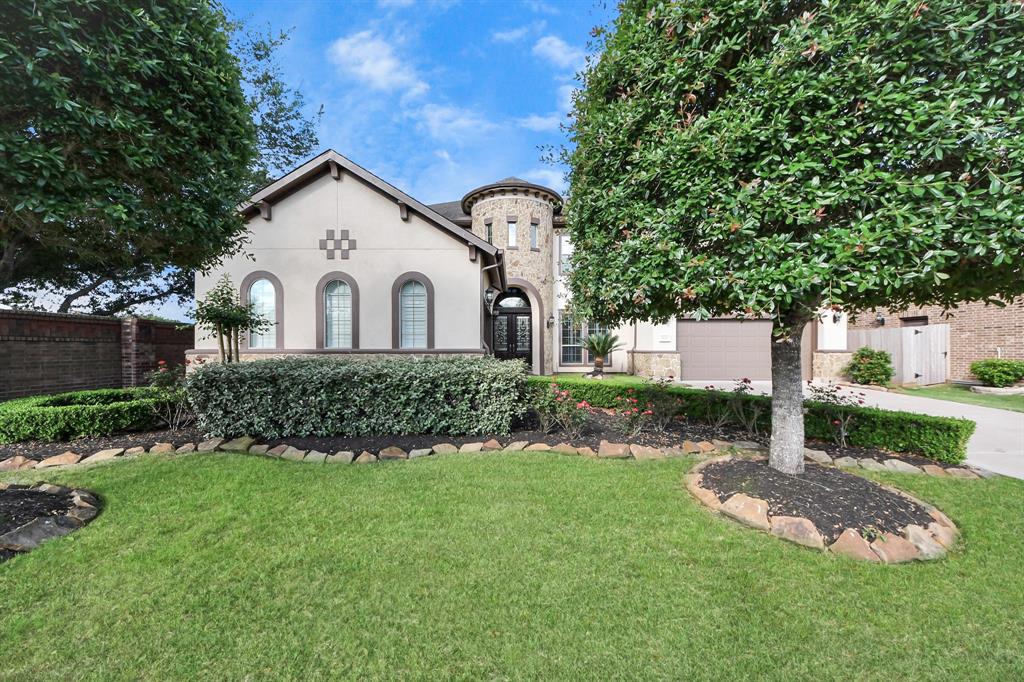 property-search 4 4814 Burclare Court