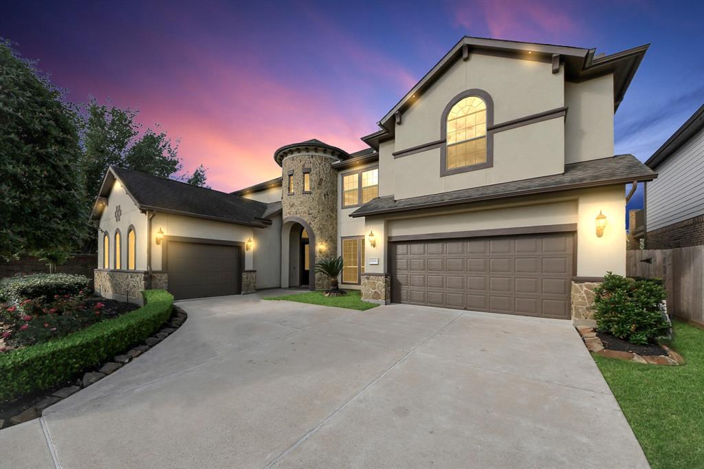property-search 1 4814 Burclare Court