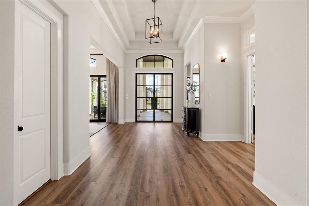 10119 Regatta Shore Drive