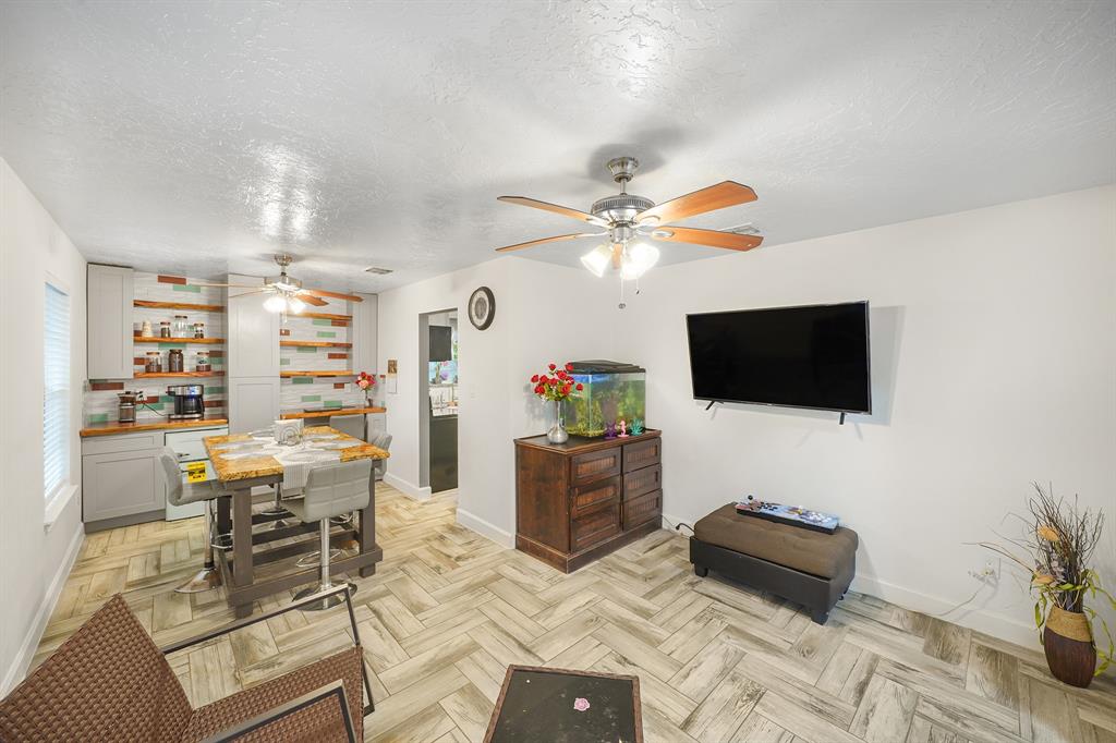 11247 Langdon Lane