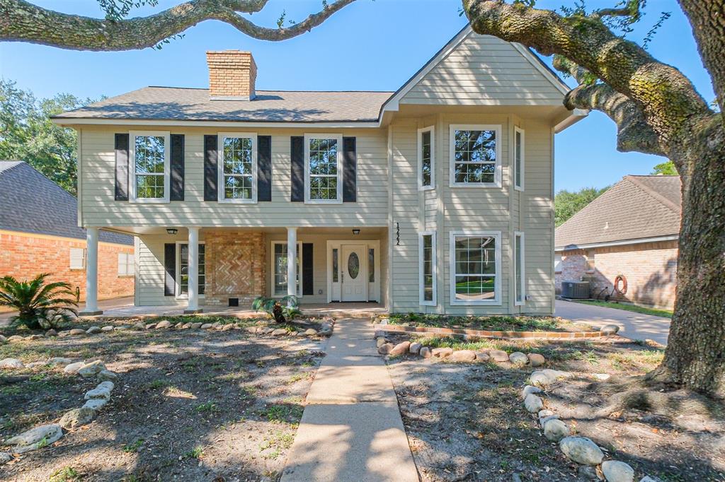 1222 Kempsford Drive