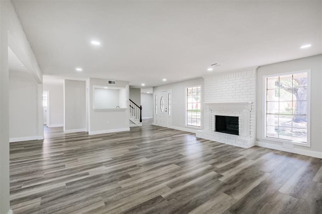 1222 Kempsford Drive