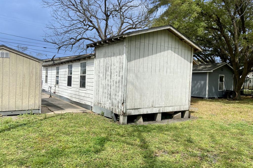 1713 Avenue I, Bay City, Texas image 8